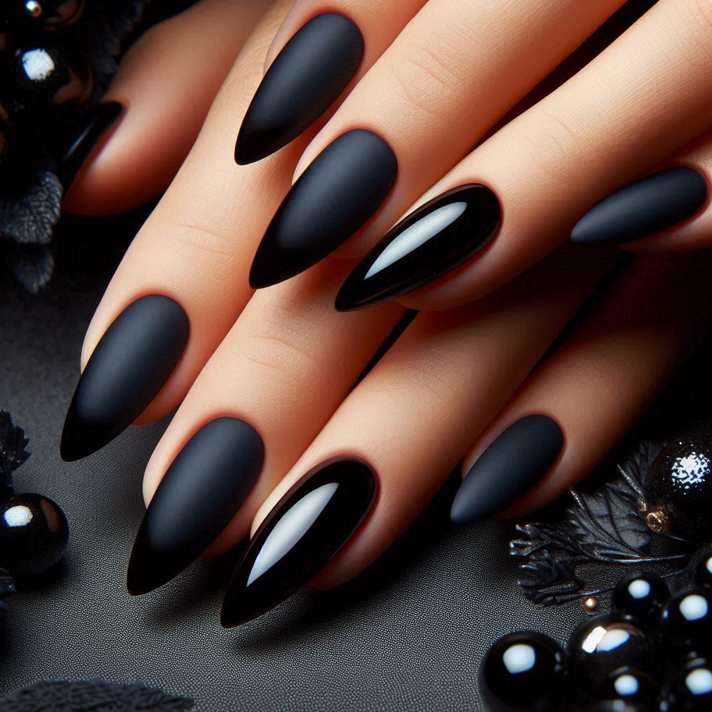 Onyx Cat Eye French Tips with Matte Base